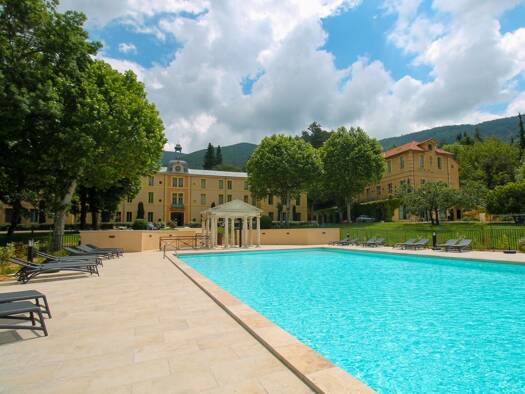 Appartement à vendre 92 000 € 2 pièces 1 chambre 39,9 m² Étage 1/2 Montbrun-les-Bains 26570