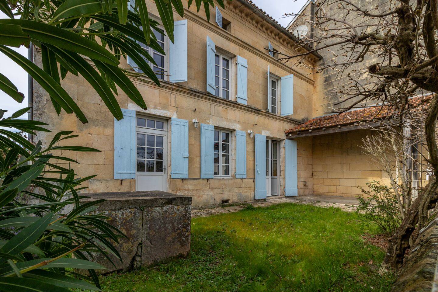 Maison 4 pièces 149 m² · à Champagnolles · 149 m² · 159 000 €