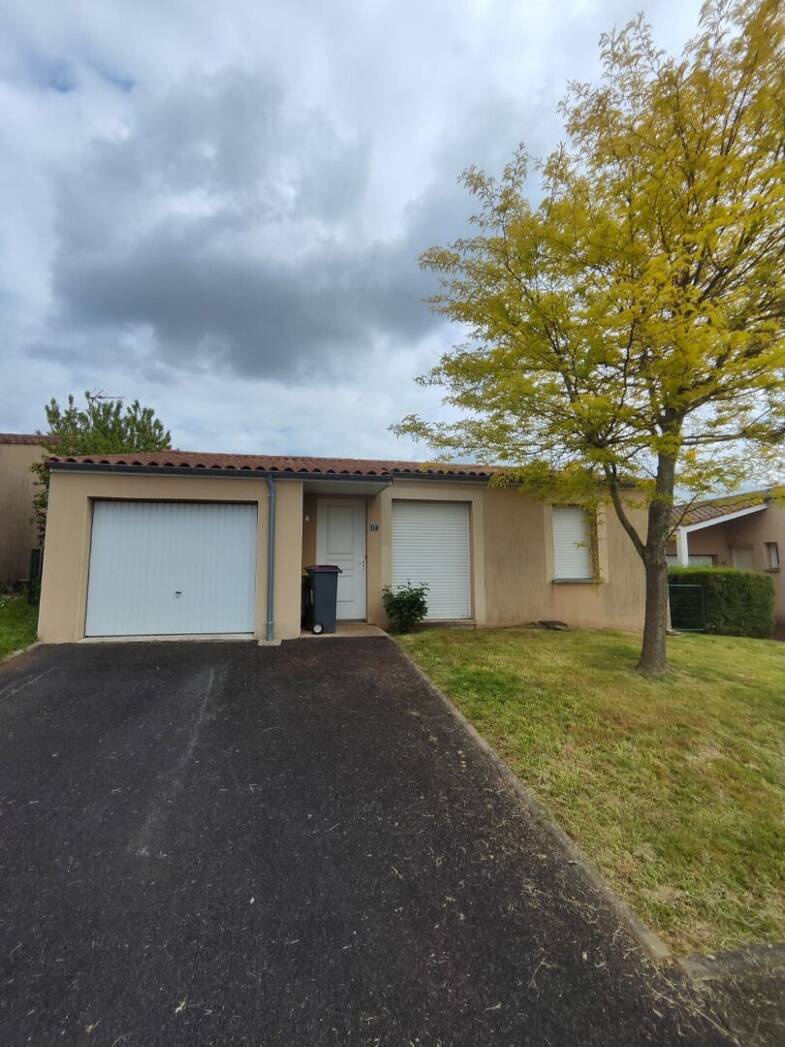 Maison de plain-pied à louer 705 € 3 pièces 2 chambres 71 m² Niort 79000