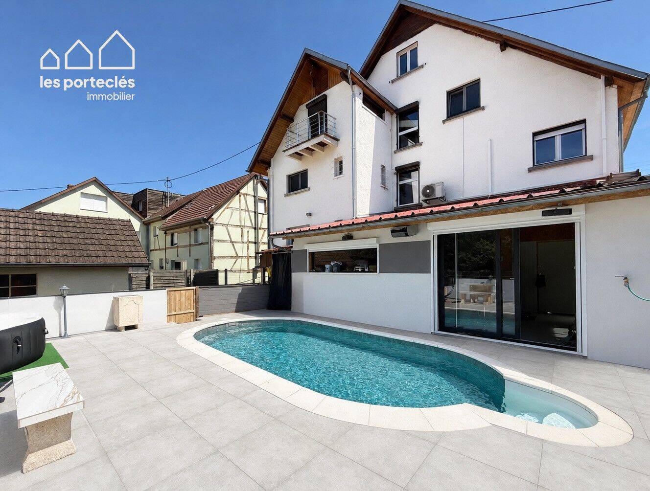 Maison 8 pièces 196 m² · à Durmenach · 196 m² · 429 000 €