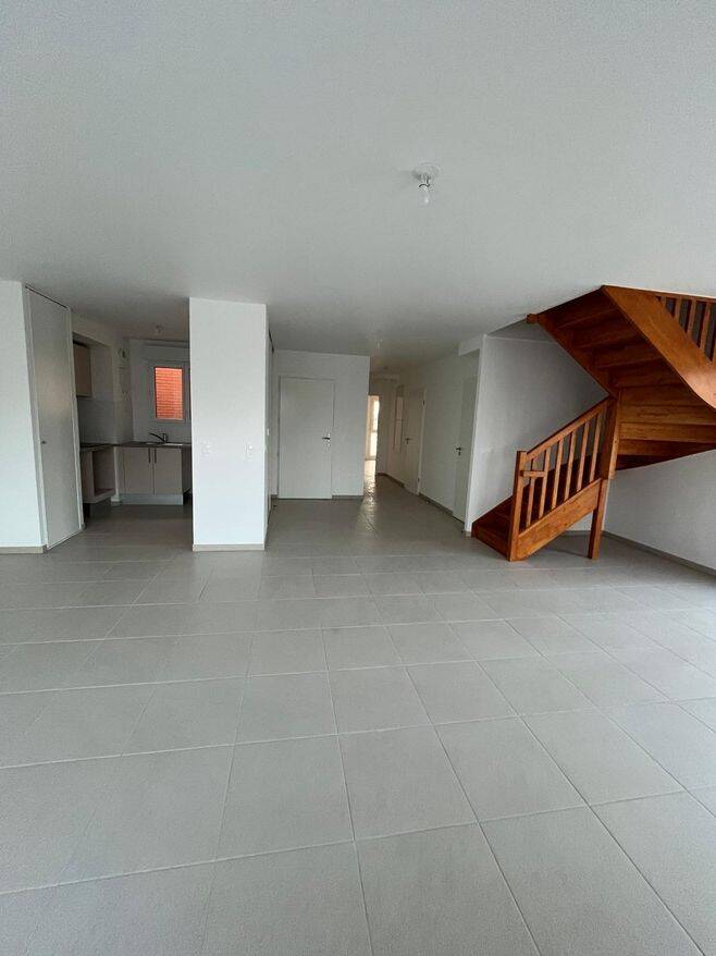 Appartement 5 pièces 112 m² · à Floirac · 111,9 m² · 1 422 €