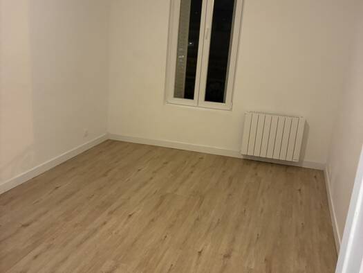 Appartement à louer 797 € 2 pièces 1 chambre 32 m² 2ème étage Gagny 93220