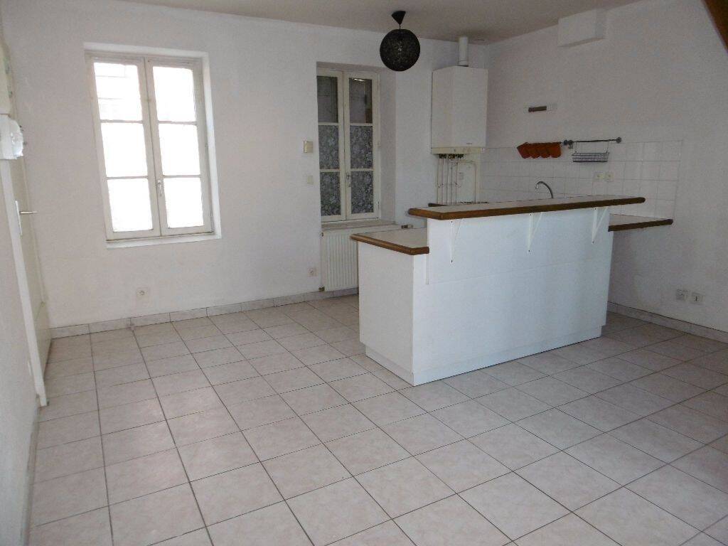 Appartement 3 pièces 49 m² · à Sully-sur-Loire · 49 m² · 460 €/mois