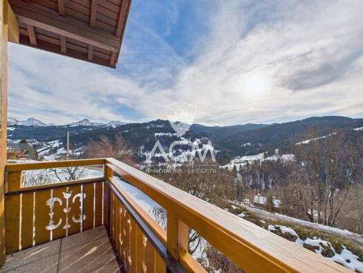 Chalet à vendre 1 080 000 € 6 pièces 4 chambres 168 m² 2 096 m² de terrain Les Gets 74260