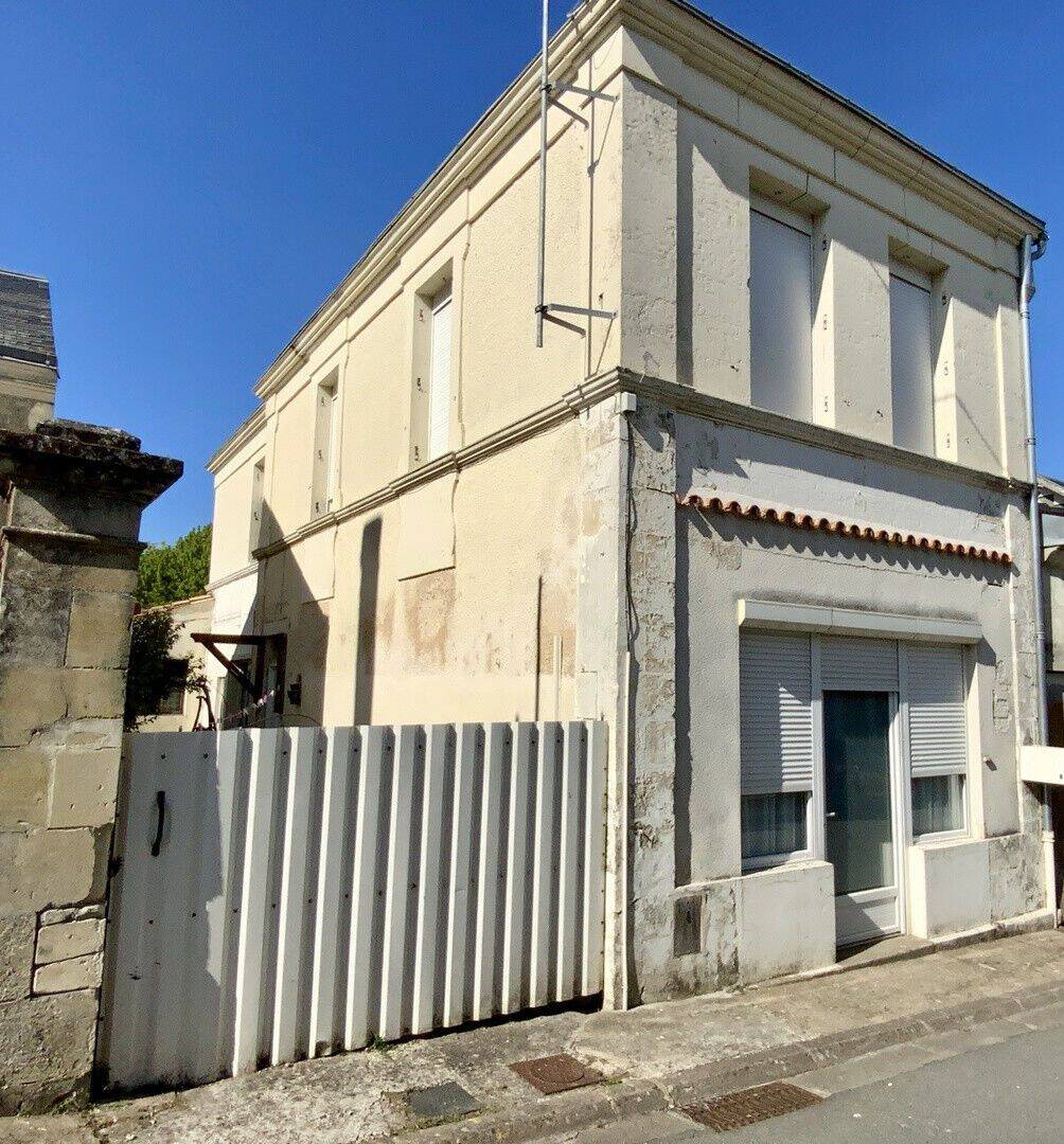 Maison 5 pièces 132 m² · à Nieul-le-Virouil · 132 m² · 129 000 €