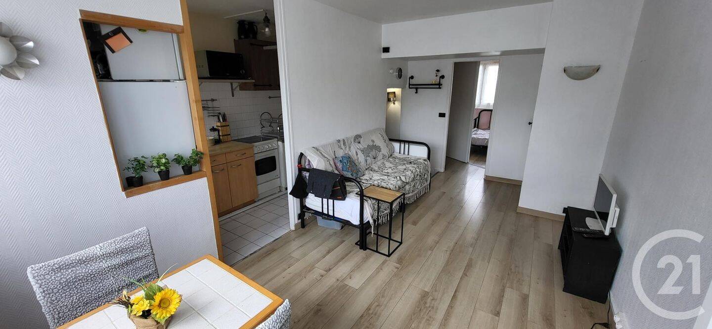 Appartement 2 pièces 34 m² · à Massy · 34 m² · 842 €/mois