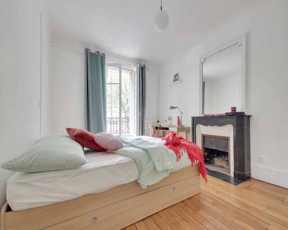 Appartement 4 pièces 100 m² · à Paris 20ème Arrondissement · 100 m² · 1 290 €/mois
