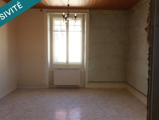 Appartement à vendre 130 000 € 5 pièces 2 chambres 103 m² Étage 3/3 Charquemont 25140
