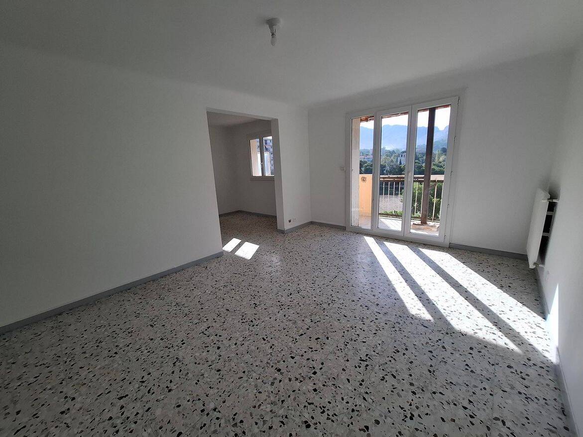 Appartement 3 pièces 80 m² · à Marseille 10ème Arrondissement · 79,6 m² · 1 031 €/mois