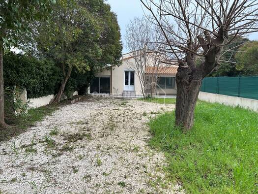 Maison de plain-pied à vendre 320 000 € 5 pièces 4 chambres 108 m² 500 m² de terrain Nord Bouillargues 30230