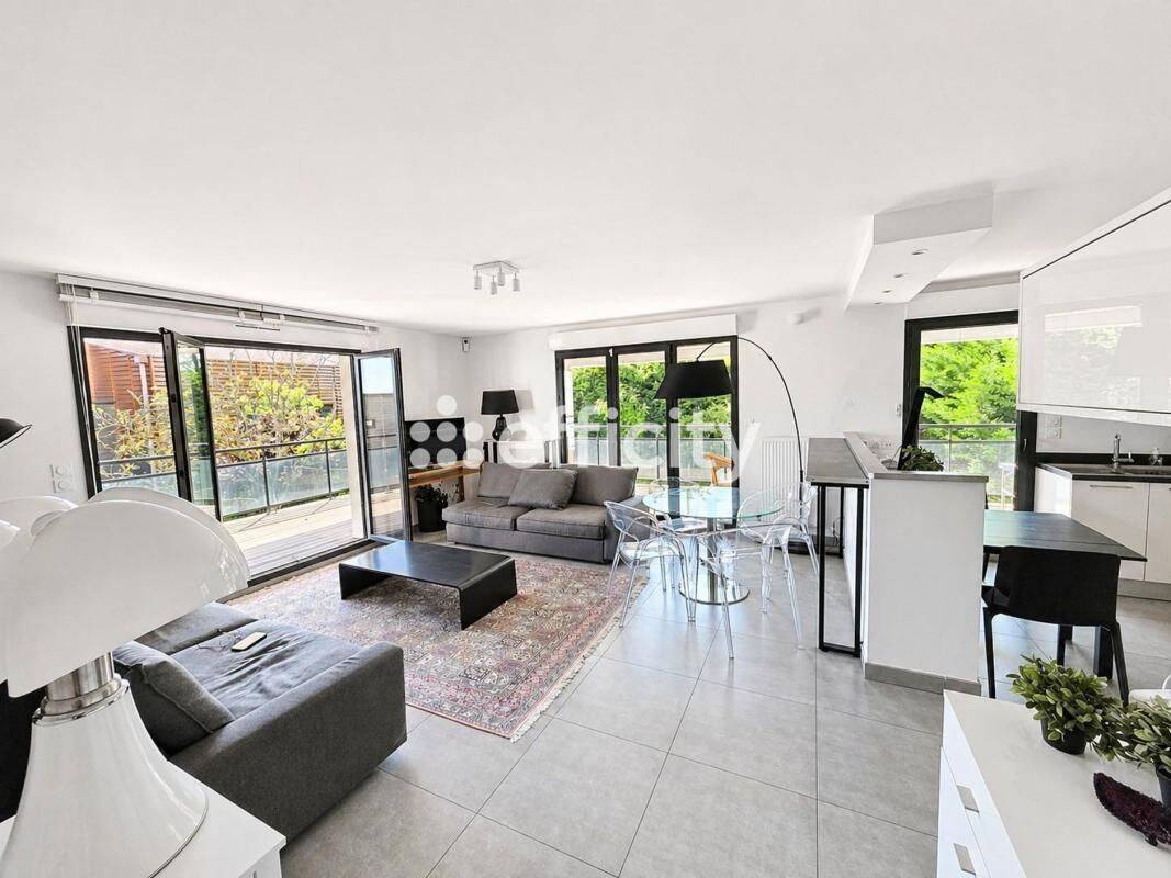 Appartement 5 pièces 96 m² · à Saint-Didier-au-Mont-d'Or · 95,9 m² · 730 000 €