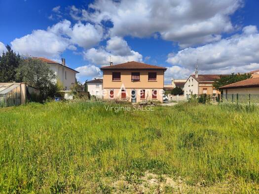 Terrain constructible viabilisé à vendre 242 000 € 366 m² de terrain Croix-daurade Toulouse 31200