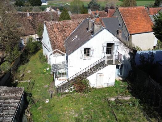 Maison à vendre 40 000 € 5 pièces 3 chambres 100 m² 1 116 m² de terrain Pouilly-sur-Loire 58150
