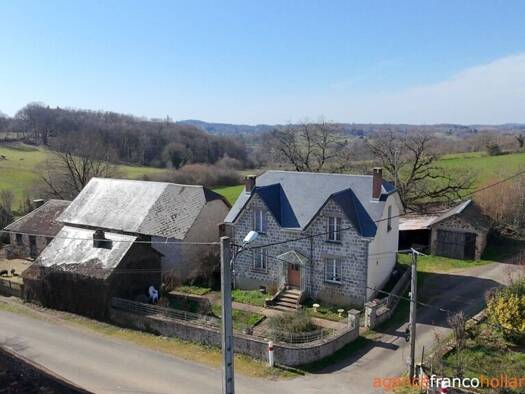 Maison à vendre 129 000 € 6 pièces 5 chambres 127 m² 26 430 m² de terrain La Porcherie 87380