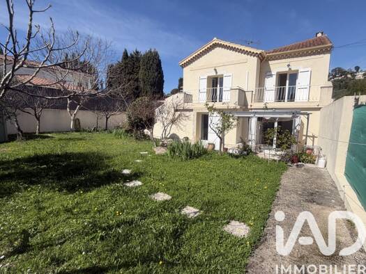 Maison à vendre 650 000 € 5 pièces 4 chambres 115 m² 380 m² de terrain Village-Le Val-Cabrieres Mougins 06250