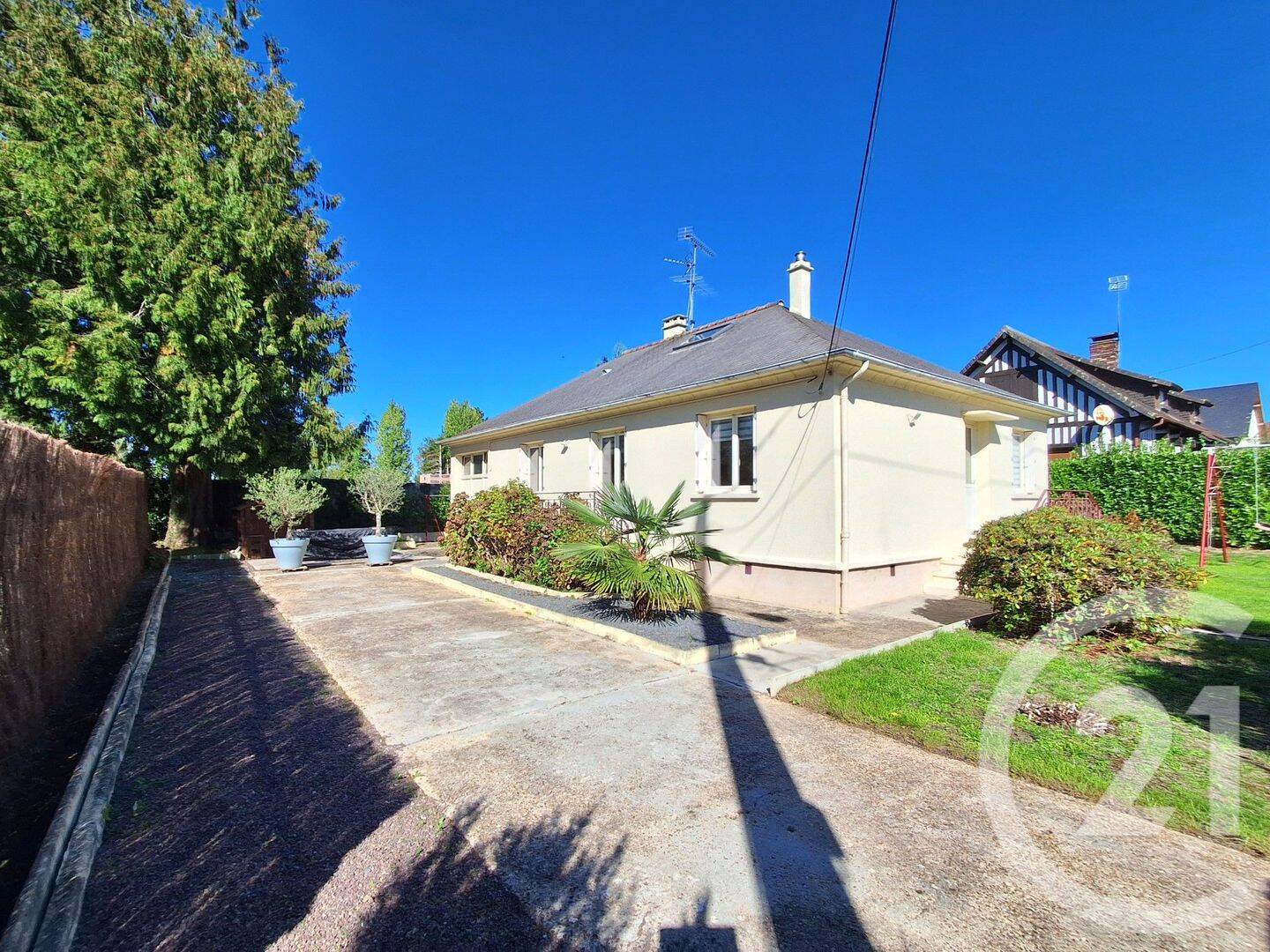 Maison 4 pièces 90 m² · à Saint-Gatien-des-Bois · 90 m² · 325 000 €