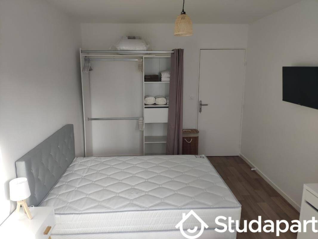 Chambre dans une colocation de 10m2 — 3