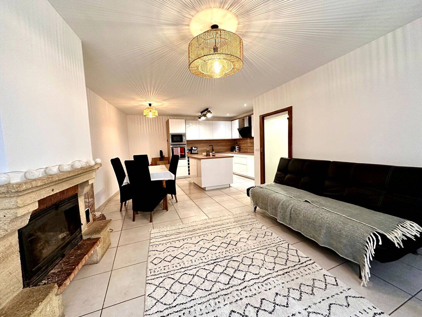 Maison 3 pièces 71 m² · à Loupian · 71 m² · 900 €