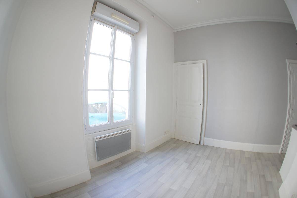 Appartement 1 pièce 13 m² · à Angers · 13 m² · 402 €/mois