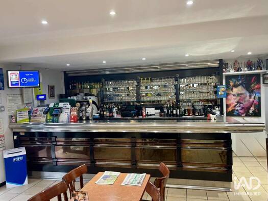 Local commercial à vendre 150 000 € 77 m² de surface de vente Centre Outreau 62230