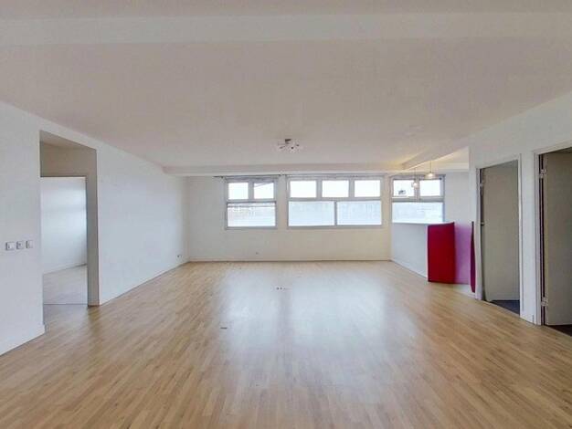 Espace bureau à vendre 640 000 € 239 m² de bureaux Centre Sud-Jules Ferry Bagnolet 93170