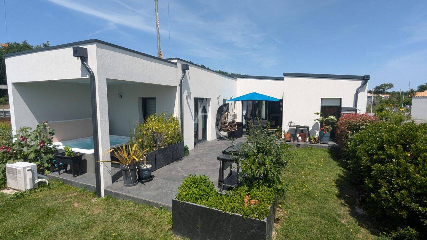 Maison 5 pièces 110 m² · à La Roche-sur-Yon · 110 m² · 329 160 €