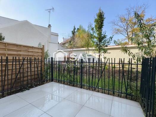 Appartement à vendre 335 000 € 3 pièces 2 chambres 56 m² RDC/5 Centre Ville Villemomble 93250