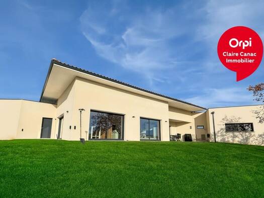 Villa à vendre 575 000 € 5 pièces 4 chambres 237 m² 1 926 m² de terrain Rural Nord et Rural Est Castres 81100