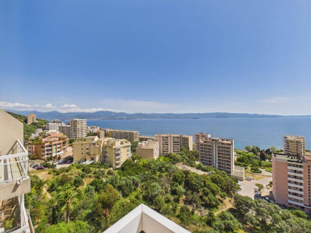Appartement 5 pièces 170 m² · à Ajaccio · 170 m² · 847 000 €