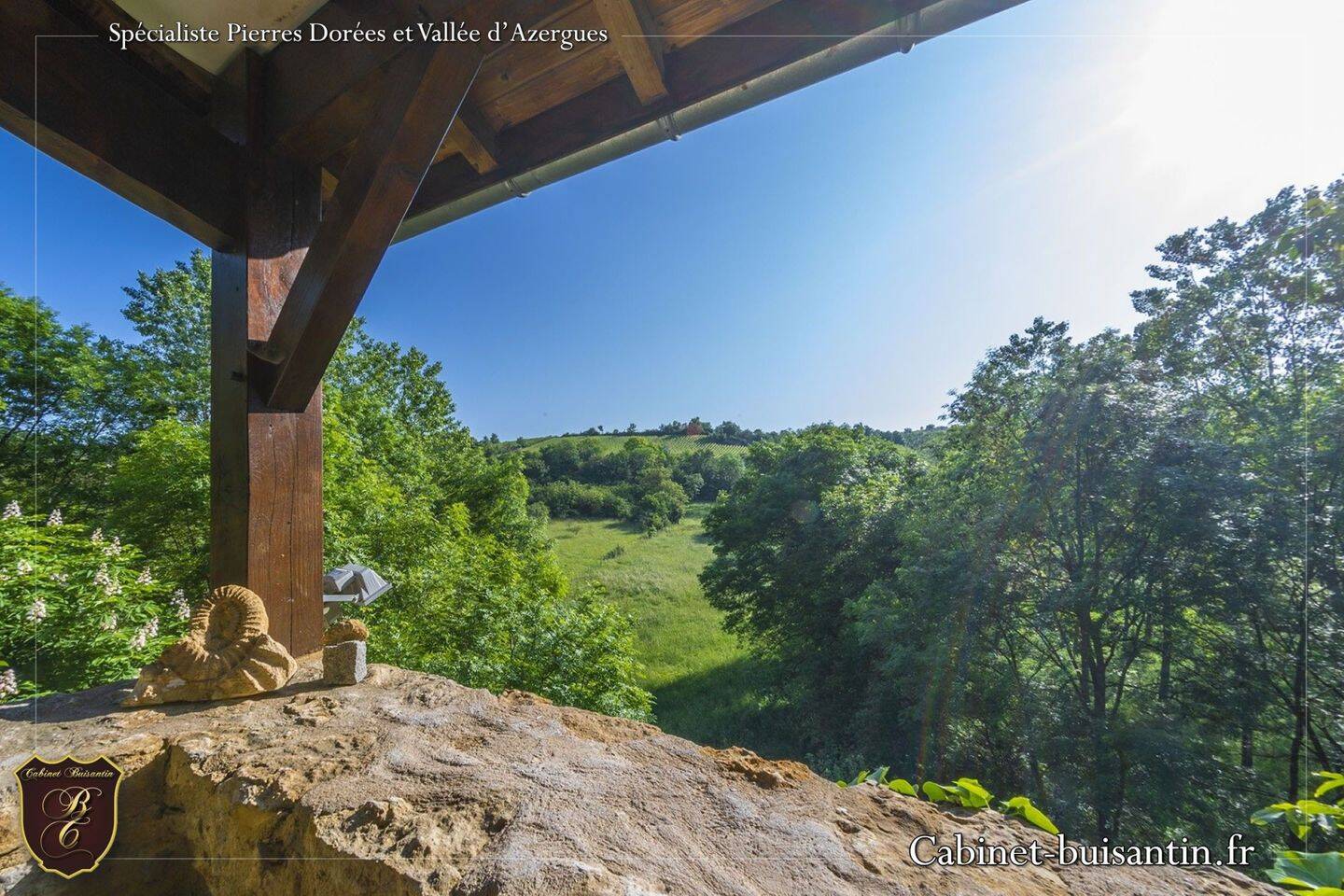 Maison 6 pièces 225 m² · à Val d'Oingt · 225 m² · 519 000 €