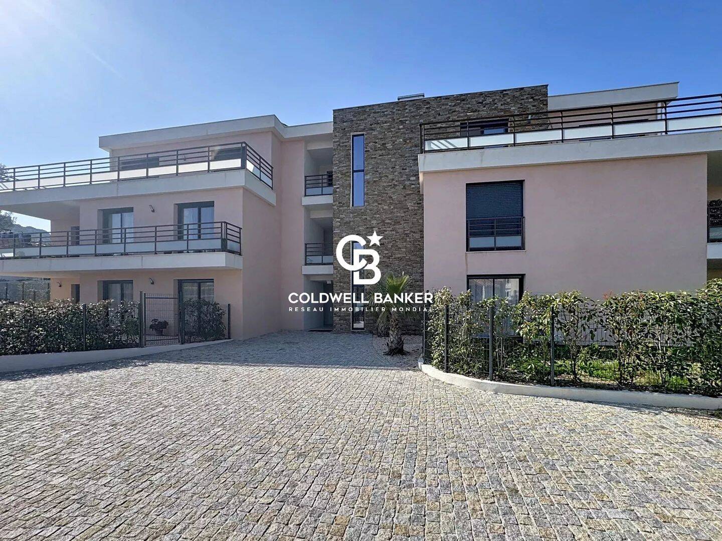 Appartement 4 pièces 98 m² · à Saint-Raphaël · 98 m² · 598 000 €