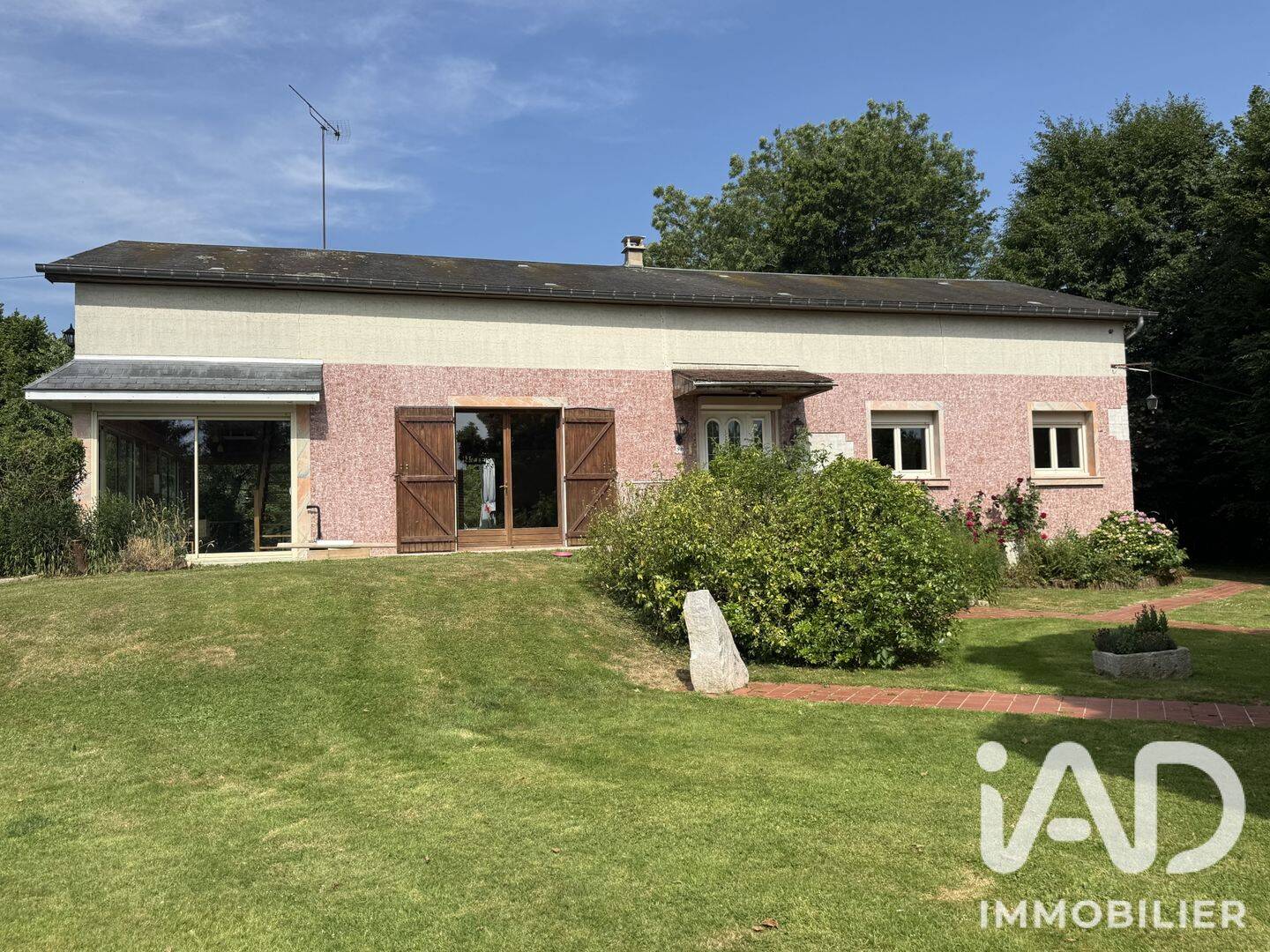 Maison 6 pièces 135 m² · à Briot · 135,3 m² · 265 000 €