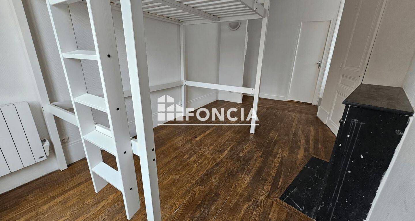 Appartement 1 pièce 19 m² · à Vincennes · 19,4 m² · 704 €