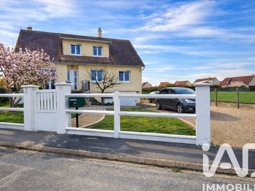 Maison à vendre 229 900 € 7 pièces 5 chambres 141 m² 1 005 m² de terrain Digny 28250