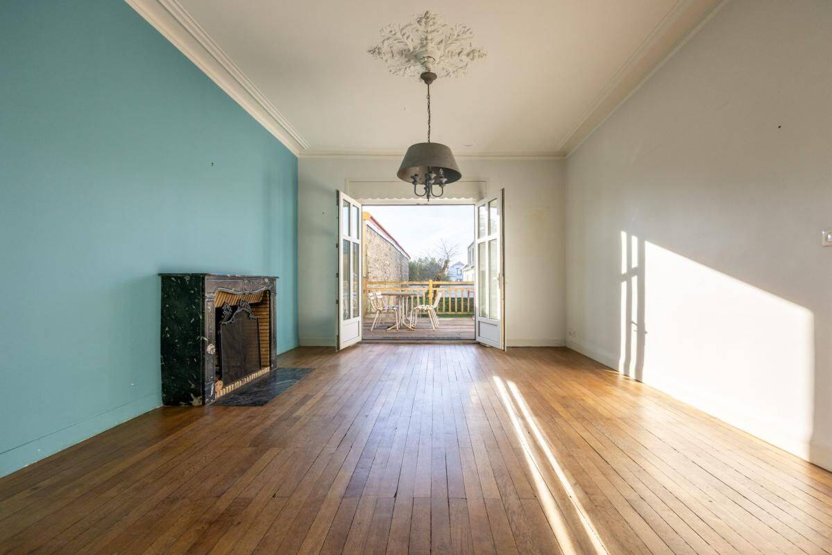 Maison 7 pièces 190 m² · à Nantes · 190 m² · 2 200 €