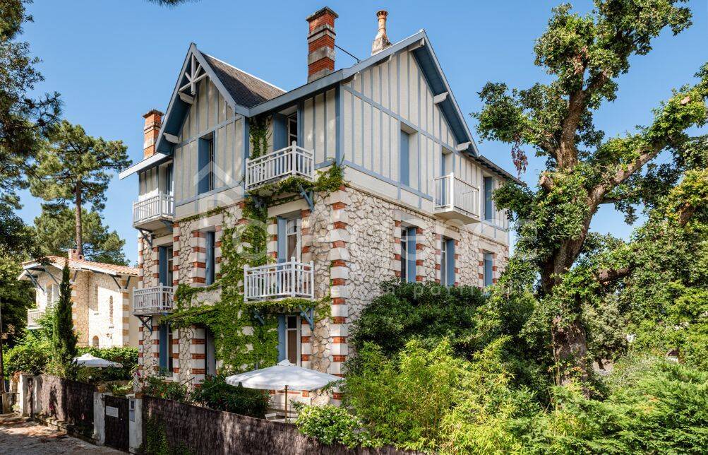 Maison 11 pièces 336 m² · à Saint-Palais-sur-Mer · 336 m² · 1 560 000 €