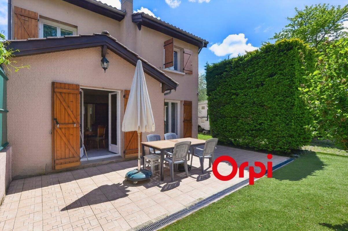 Maison 4 pièces 93 m² · à Francheville · 93 m² · 370 000 €