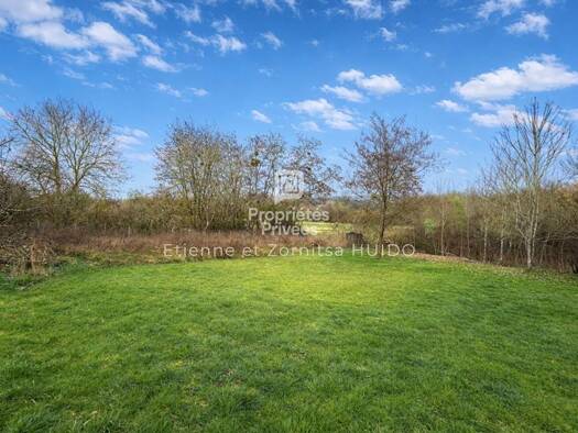 Terrain constructible à vendre 12 500 € 1 850 m² de terrain Buxeuil 36150