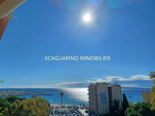 Appartement à vendre 417 000 € 2 pièces 1 chambre 42,5 m² 5ème étage La Plage du Lavandou Le Lavandou 83980