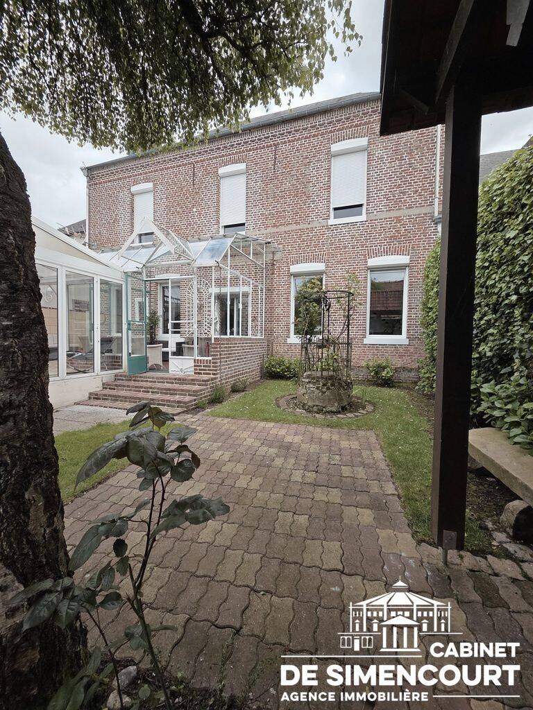 Maison 10 pièces 200 m² · à Vignacourt · 200 m² · 470 000 €