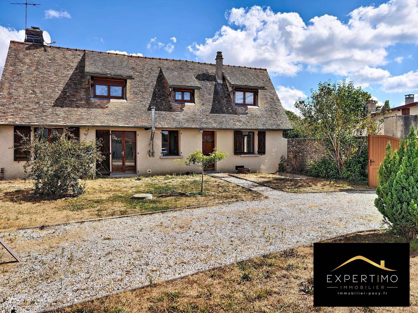 Maison 4 pièces 102 m² · à Le Plessis-Hébert · 102 m² · 215 000 €