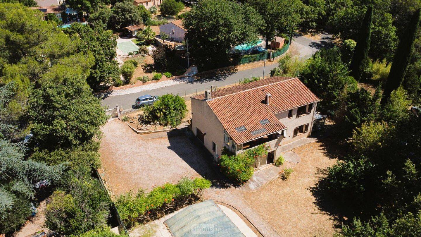 Maison 6 pièces 160 m² · à Garéoult · 159,5 m² · 387 450 €