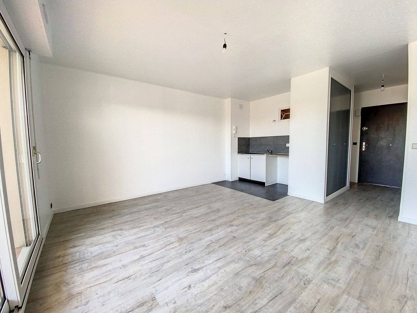 Appartement 1 pièce 30 m² · à Roissy-en-Brie · 30 m² · 730 €/mois