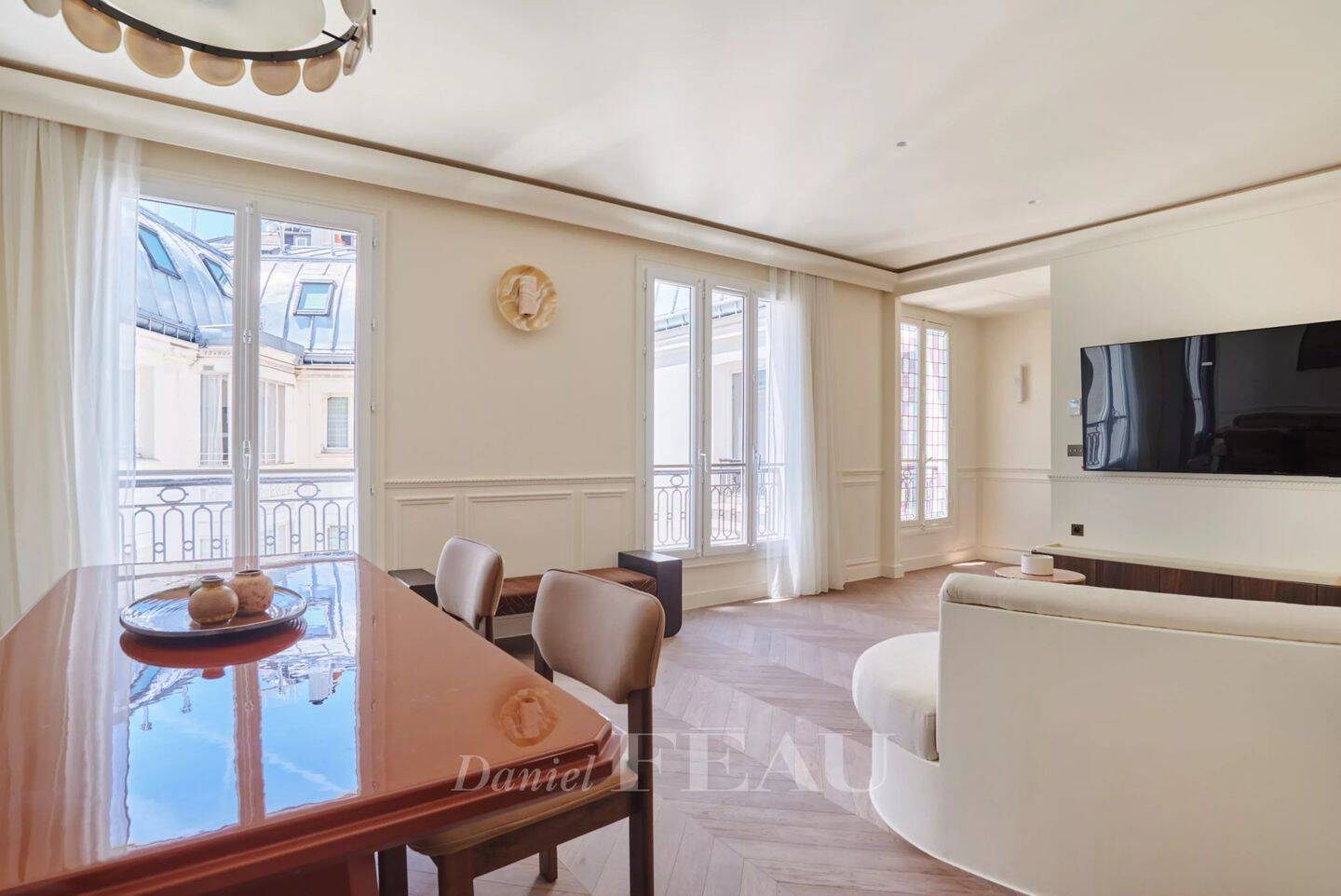 Appartement 4 pièces 80 m² · à Paris 16ème Arrondissement · 79,6 m² · 1 890 000 €