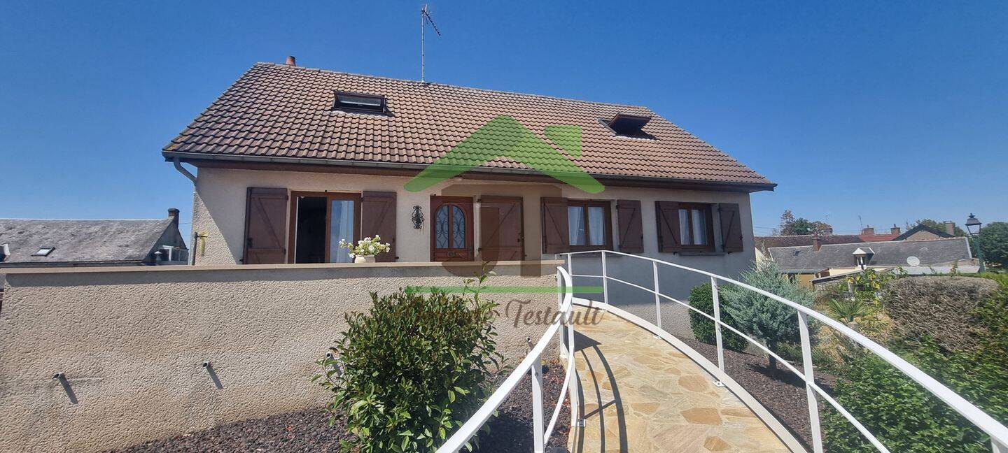 Maison 8 pièces 117 m² · à Châteaudun · 117 m² · 169 500 €