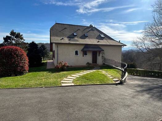 Maison à vendre 279 000 € 5 pièces 4 chambres 120 m² 2 463 m² de terrain Barcus 64130