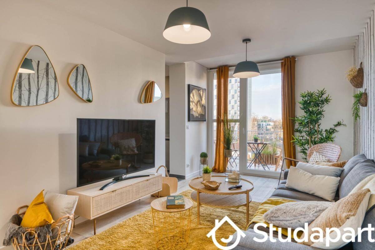 1 pièce 10 m² · à Le Bouscat · 10 m² · 595 €/mois