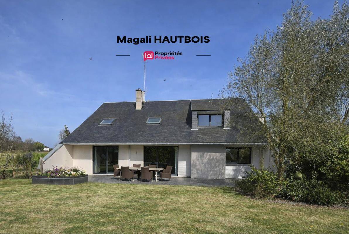 Maison 9 pièces 229 m² · à Grandparigny · 229 m² · 349 500 €