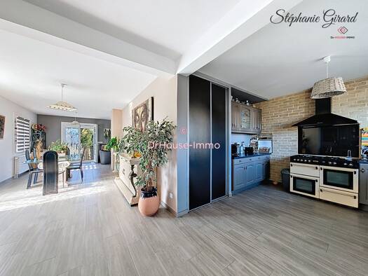 Maison à vendre 300 000 € 5 pièces 3 chambres 122 m² 530 m² de terrain Ouest Ingré 45140