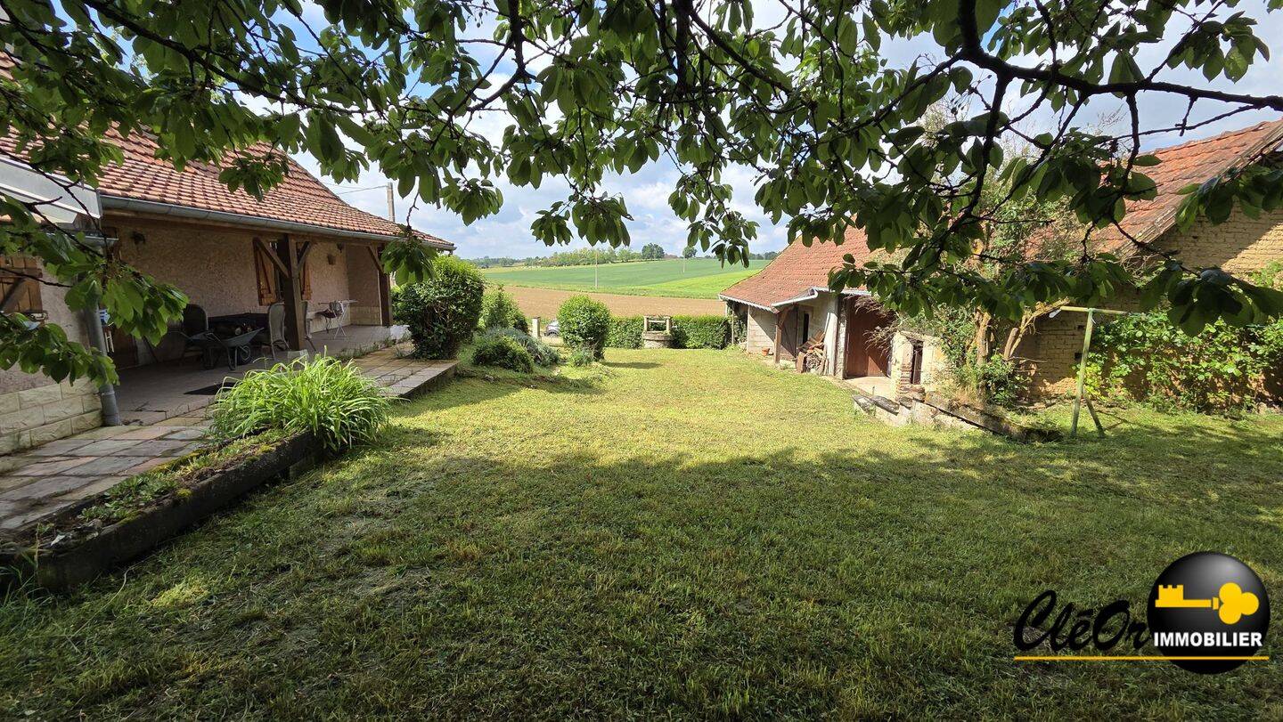 Maison 5 pièces 81 m² · à Mouthier-en-Bresse · 81 m² · 166 000 €